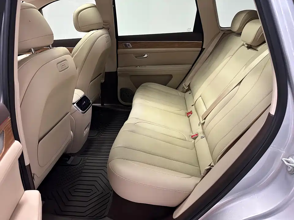 AITO Ask the world M7