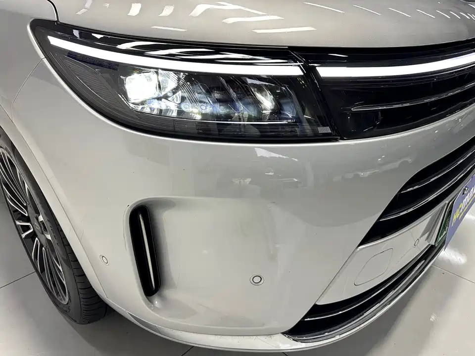 AITO Ask the world M7