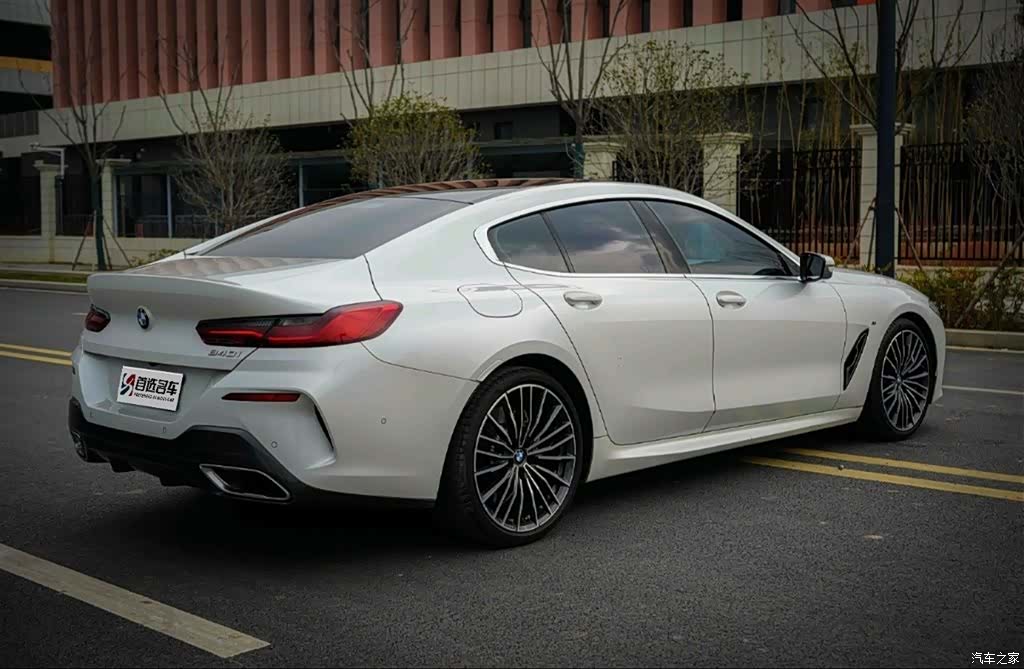 BMW 8 Series, 2021 3