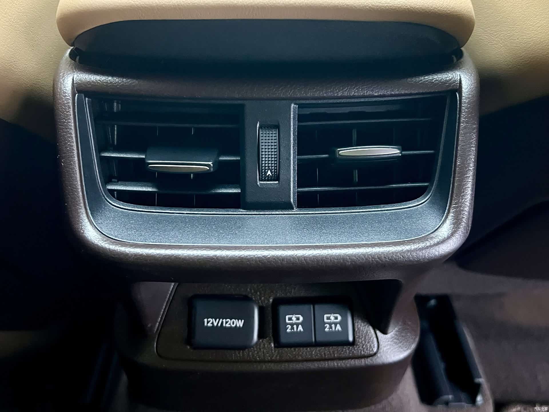 Lexus ES, 2021 14