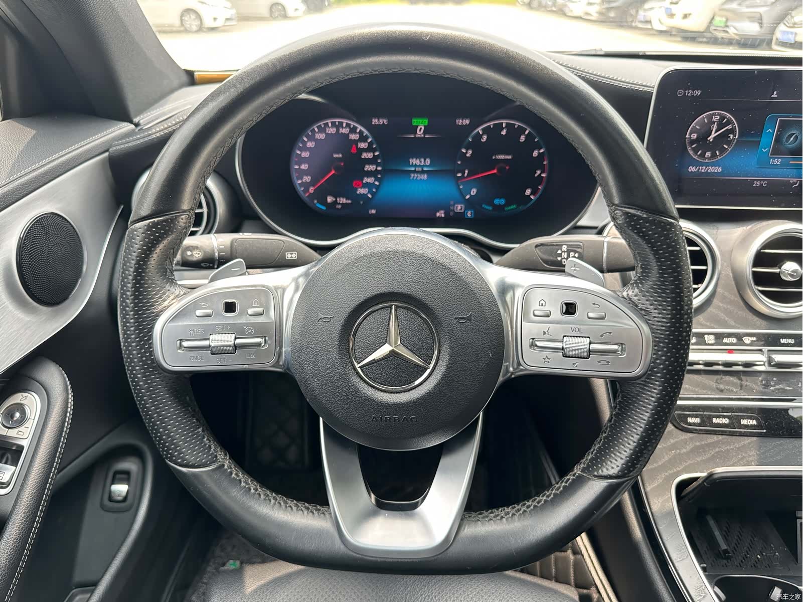 Mercedes-Benz C-Class, 2019 16