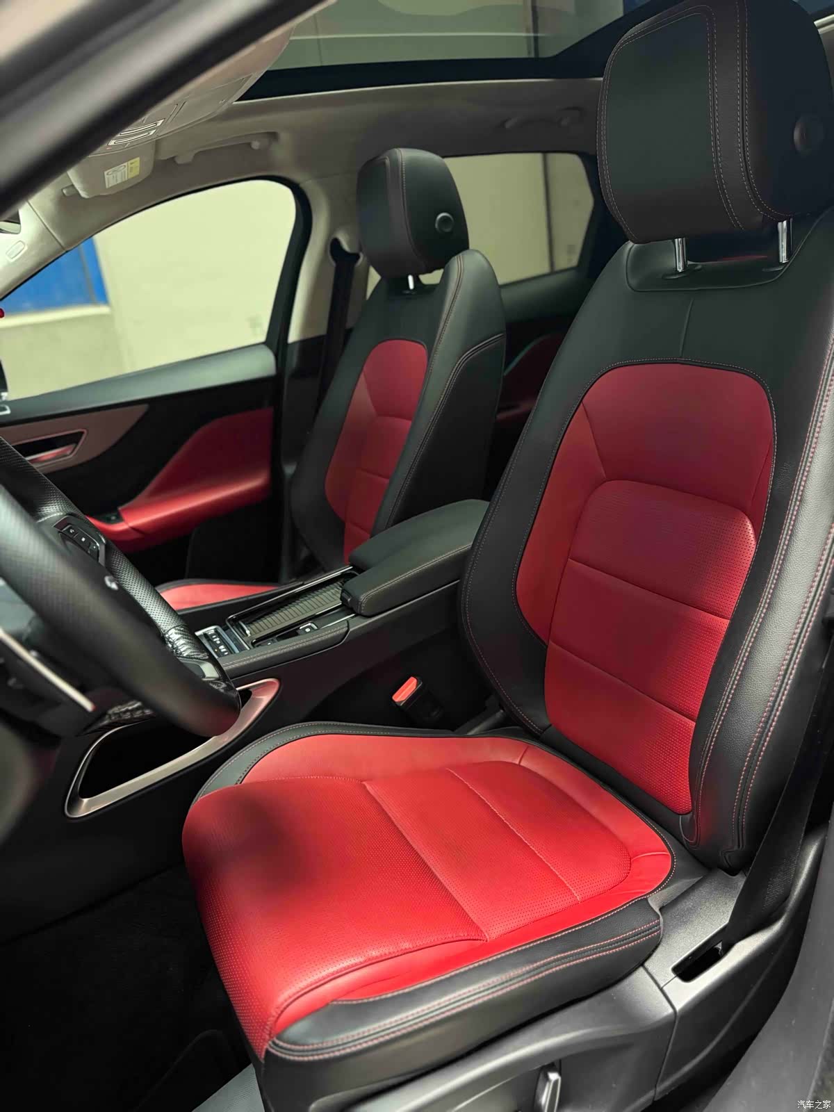 Jaguar F-PACE, 2019 11