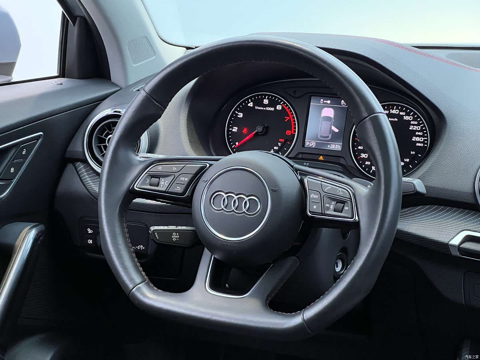 Audi Q2L, 2021 23