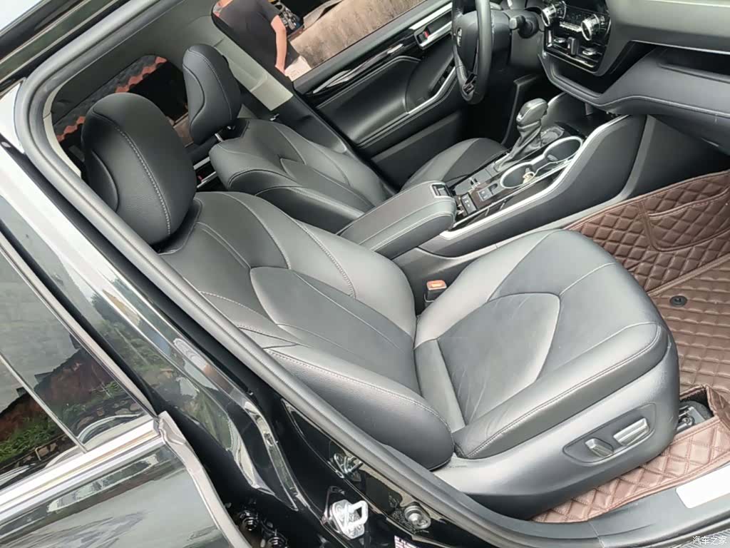Toyota Highlander, 2023 25