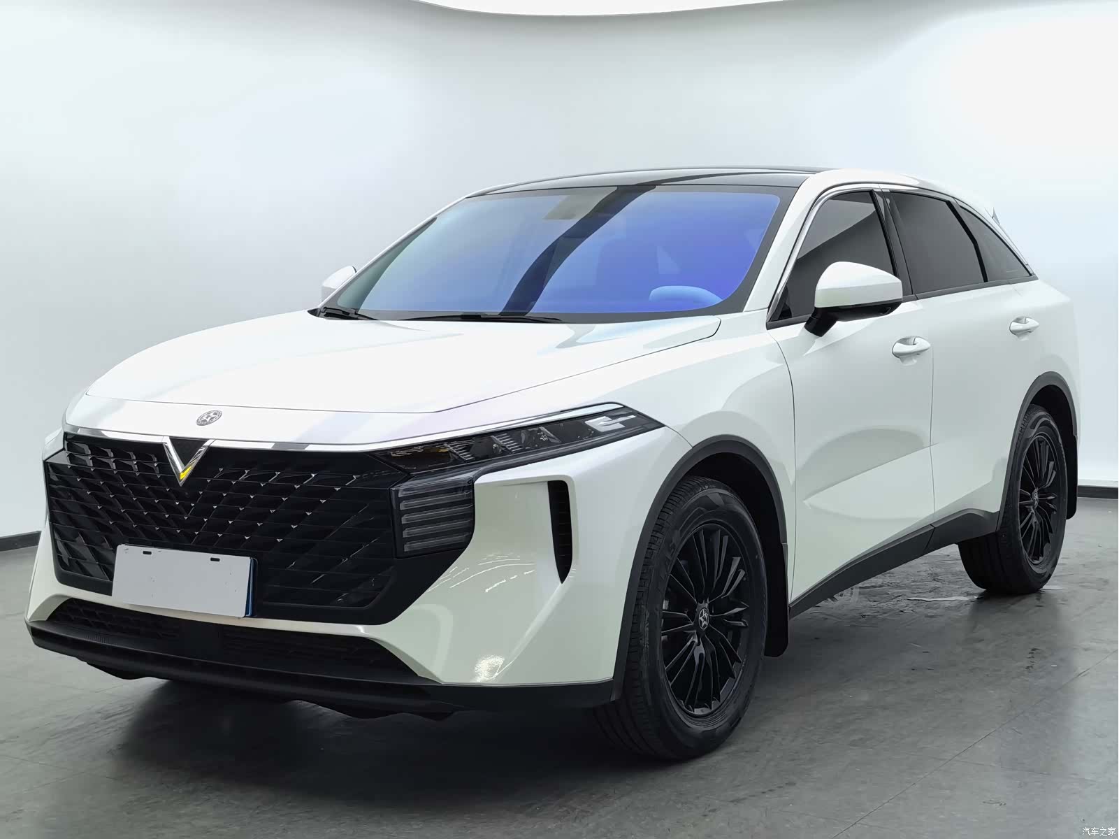 Nissan V, 2022 1