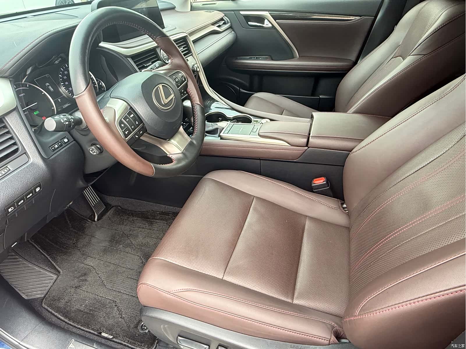 Lexus RX, 2020 4