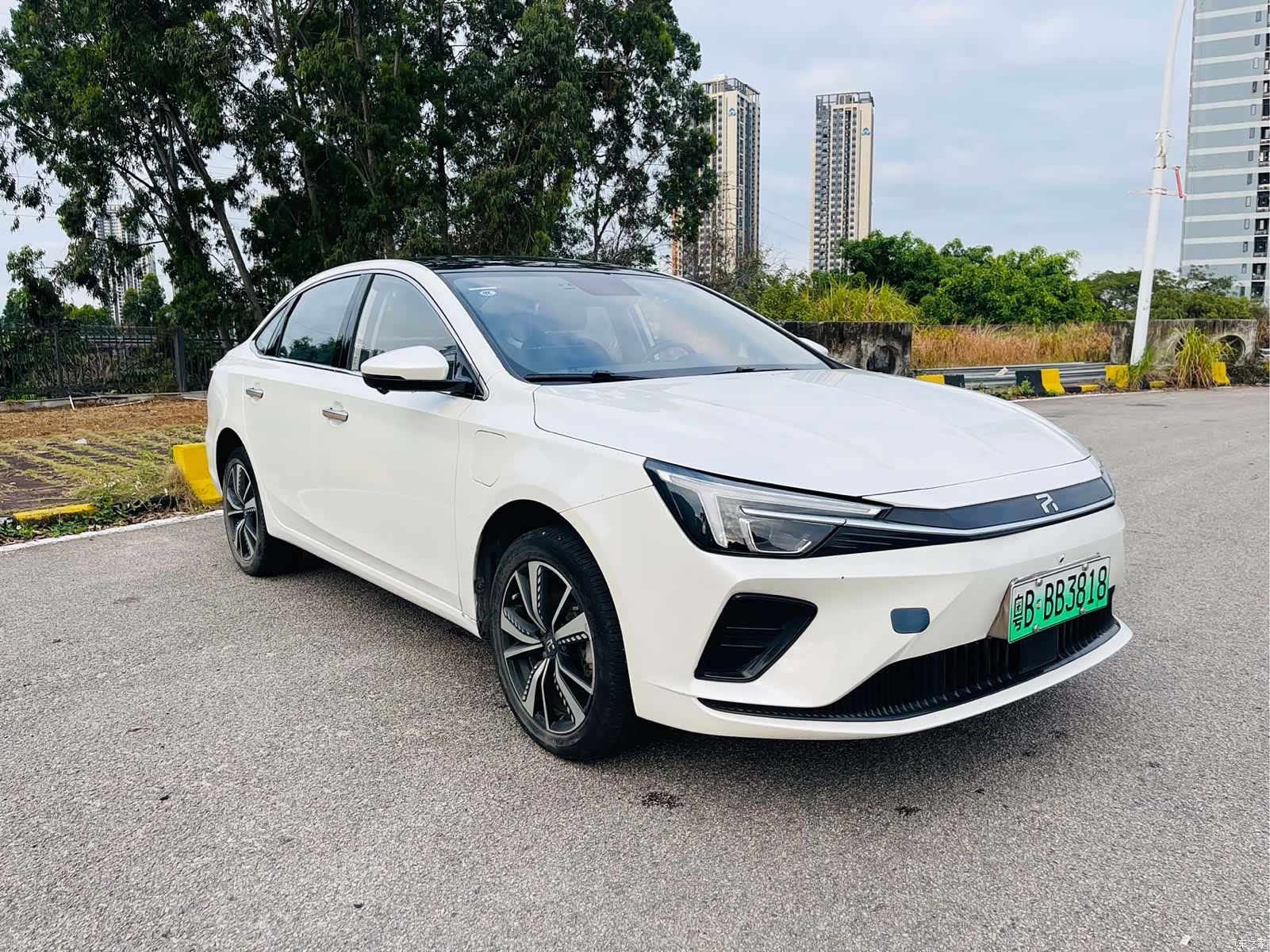 Rising Auto ER6, 2022 3