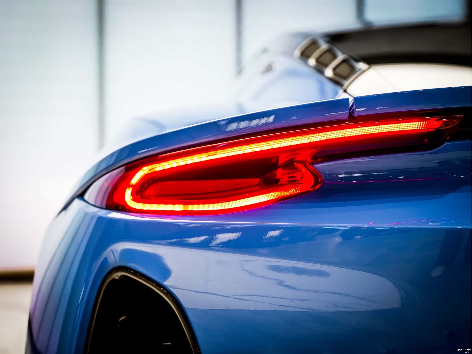 Lotus EMIRA, 2025 7