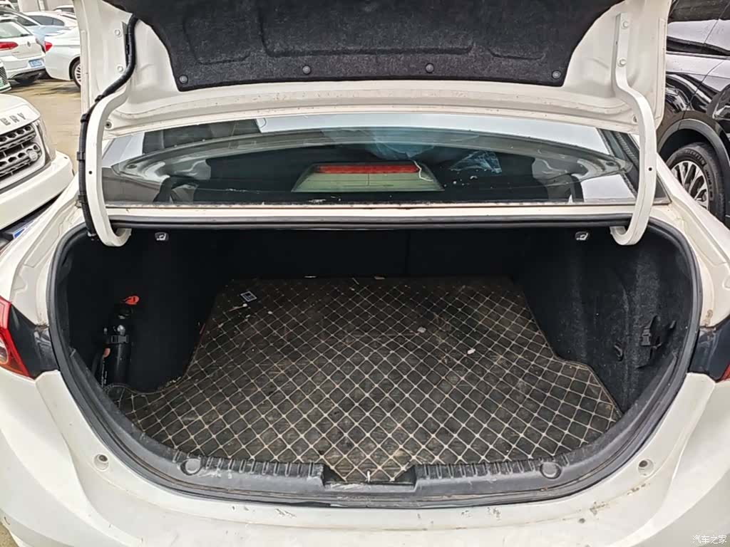 Mazda Mazda3, 2014 19