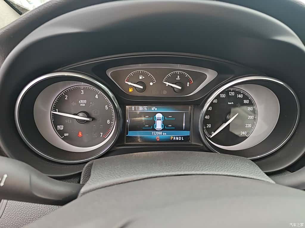 Buick Envision Plus, 2018 12