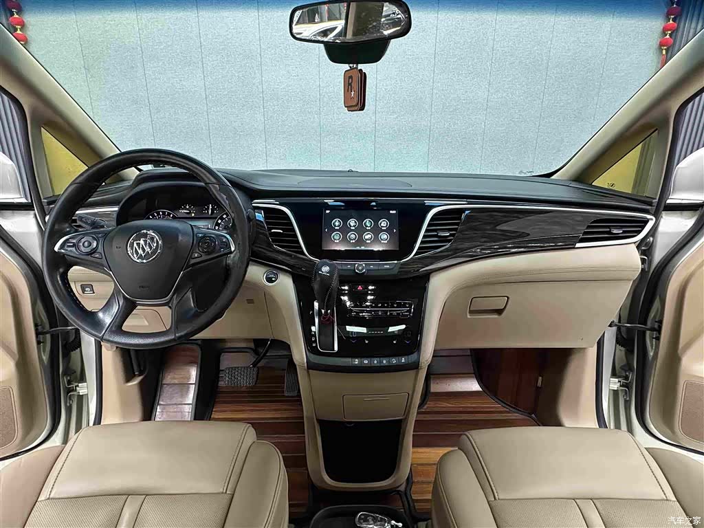 Buick GL8, 2017 10