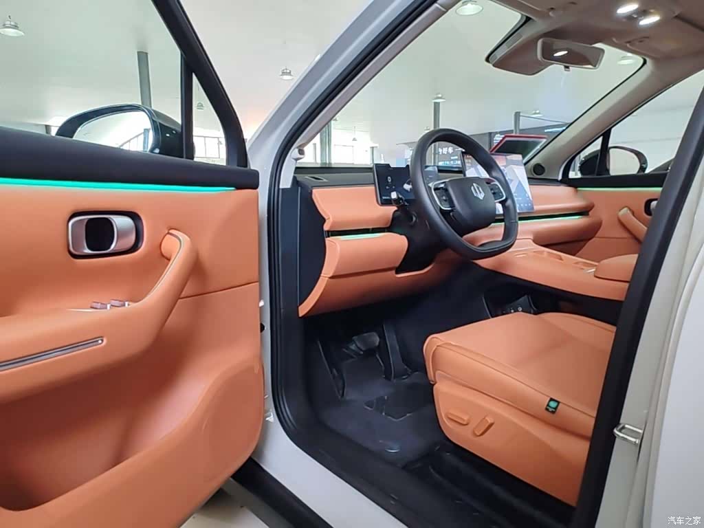 Leapmotor C10, 2025 16
