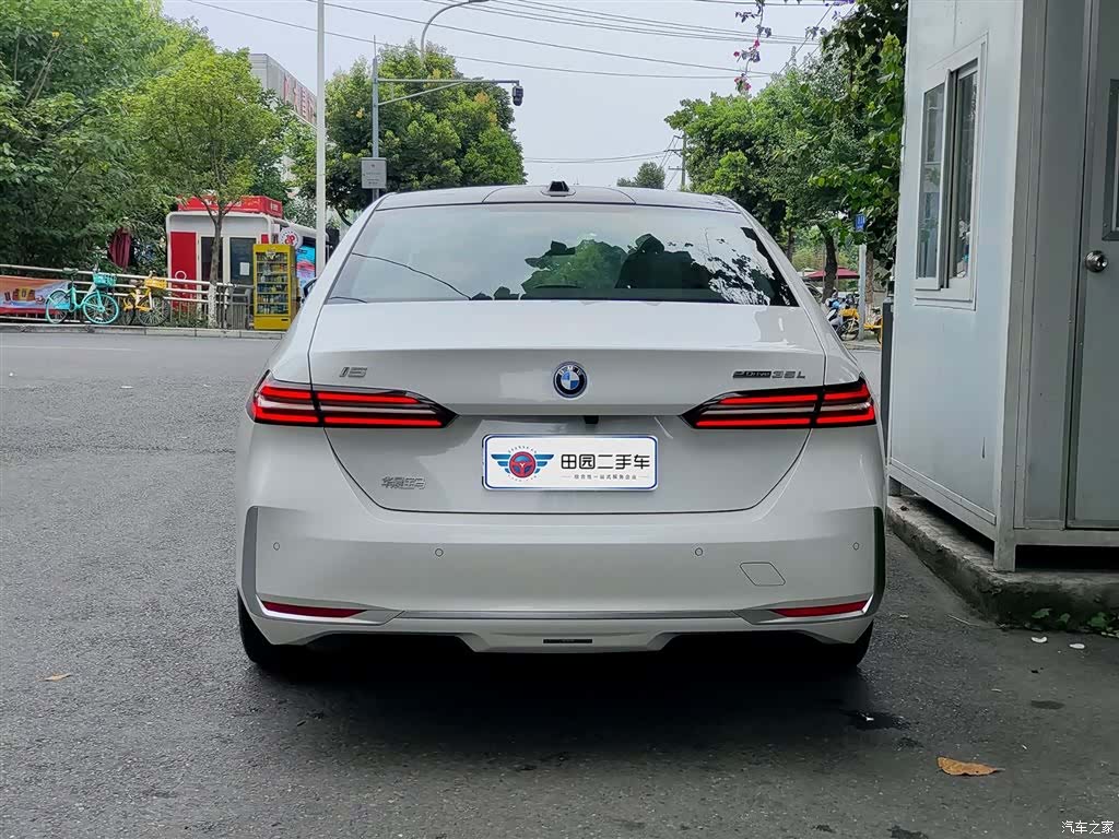BMW i5, 2025 все фото