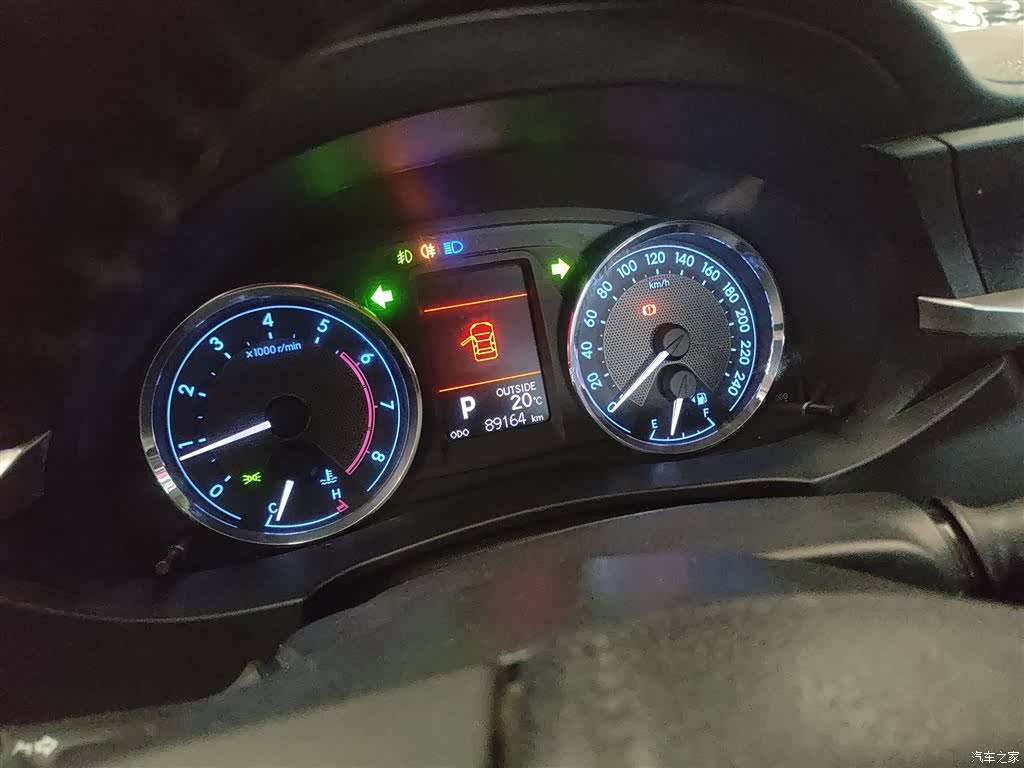 Toyota Corolla, 2016 12