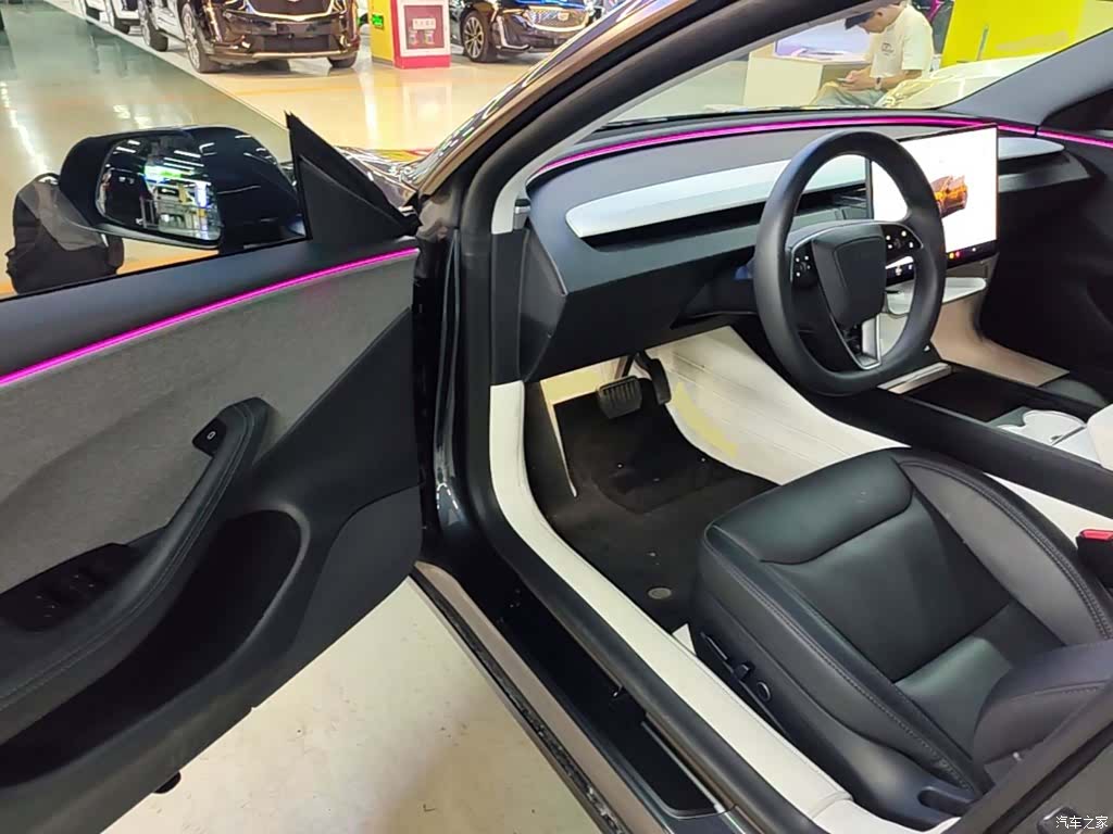Tesla Model 3, 2024 16