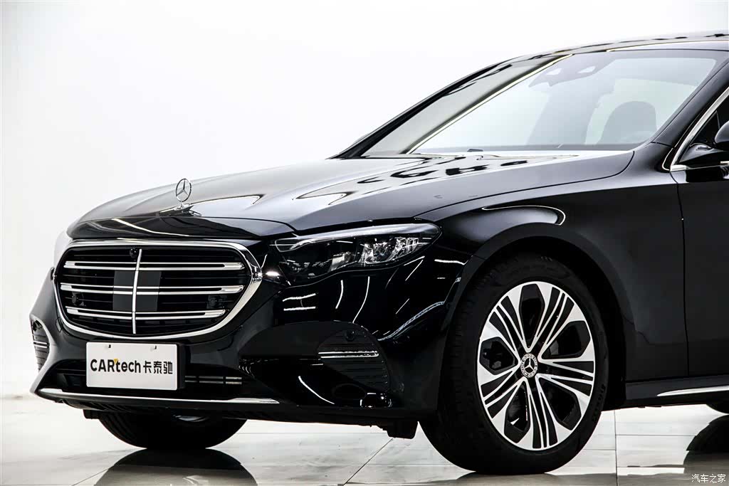 Mercedes-Benz E-Class, 2025 12