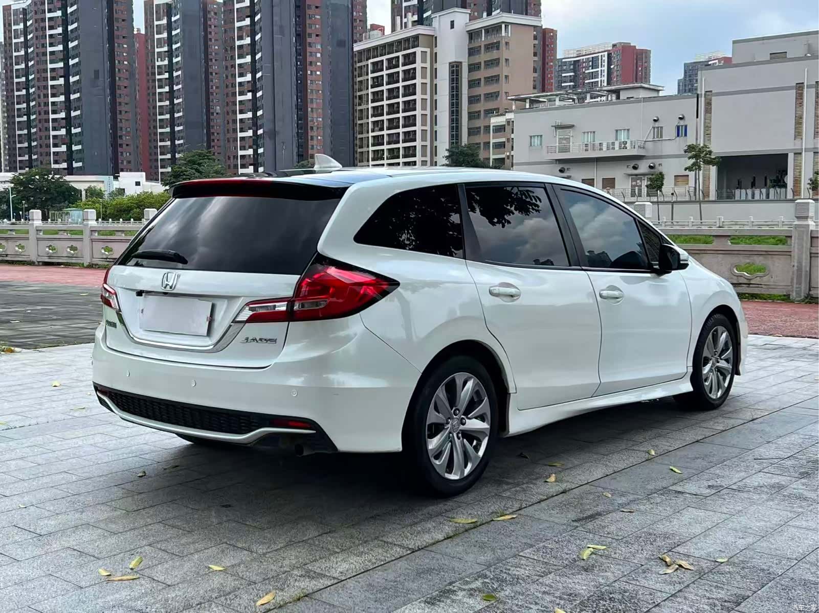 Honda Jade, 2017 7
