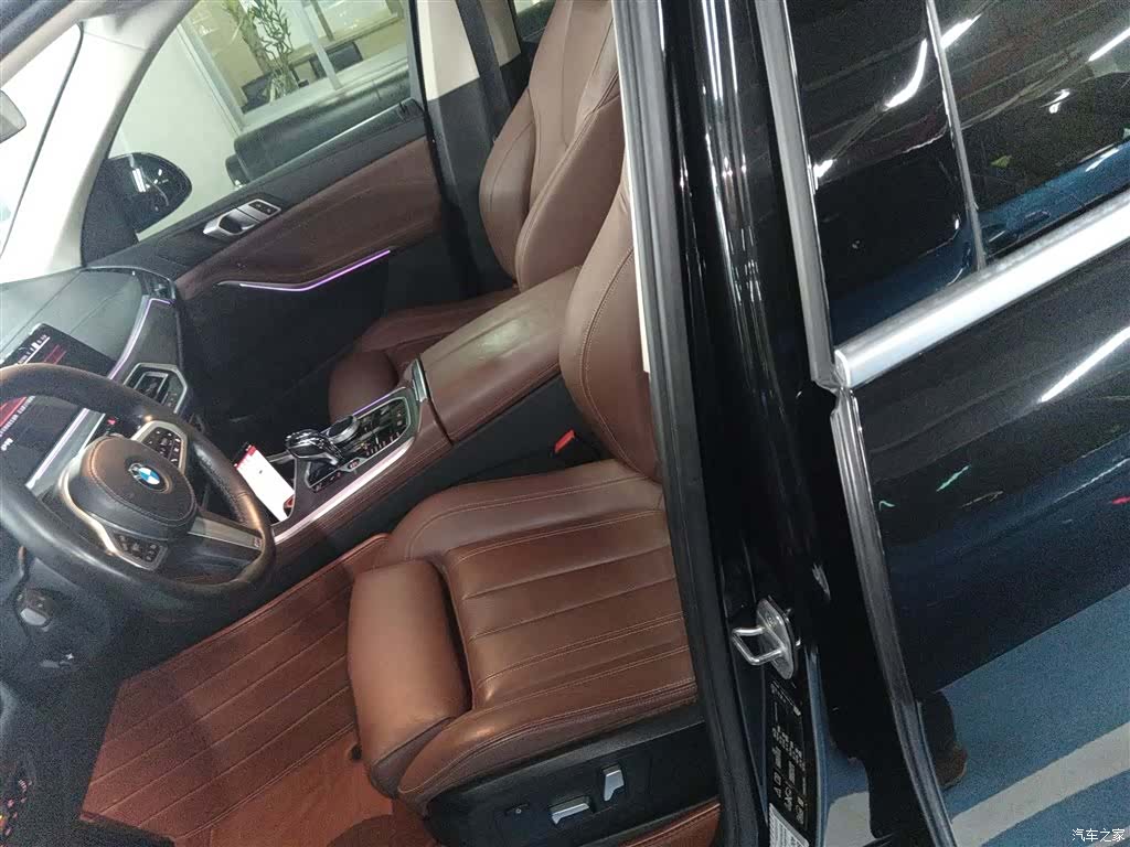 BMW X5, 2021 11