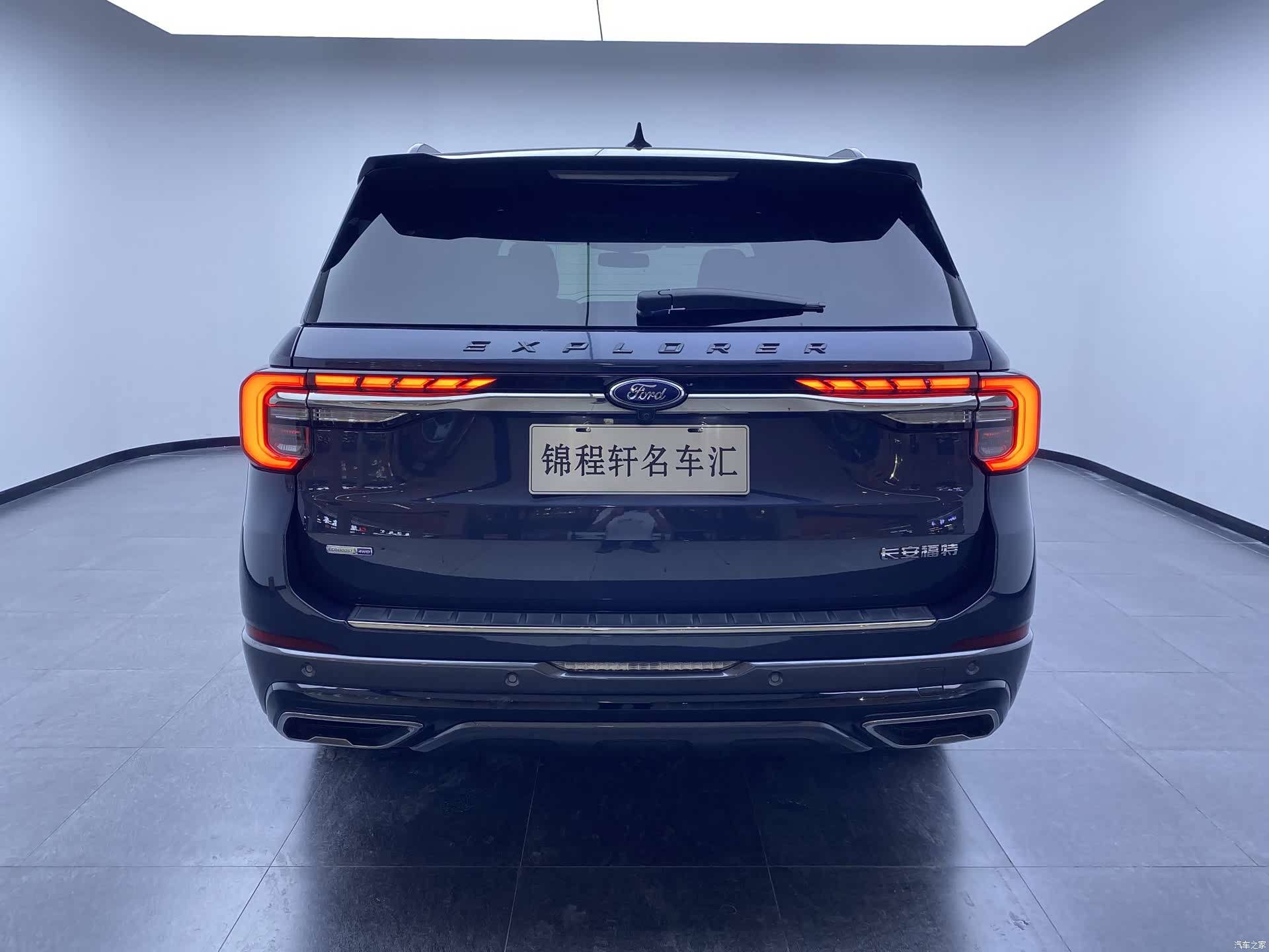 Ford Explorer, 2023 все фото