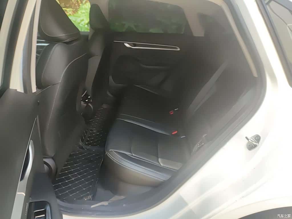 Geely Emgrand, 2024 14