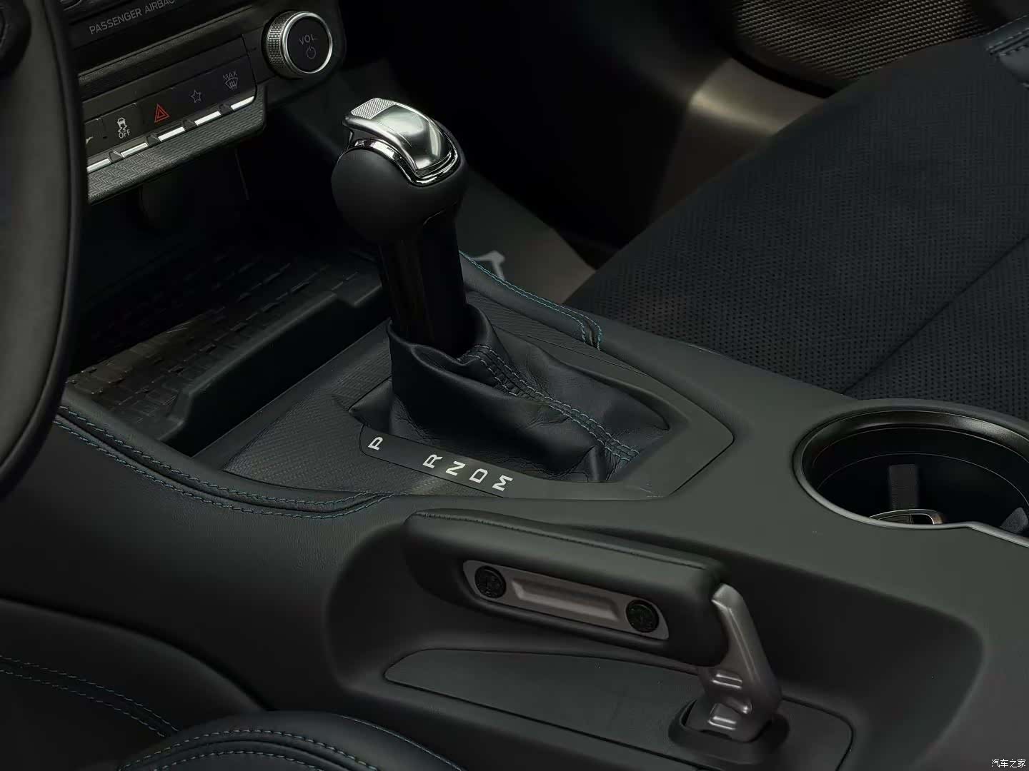 Ford Mustang, 2024 6