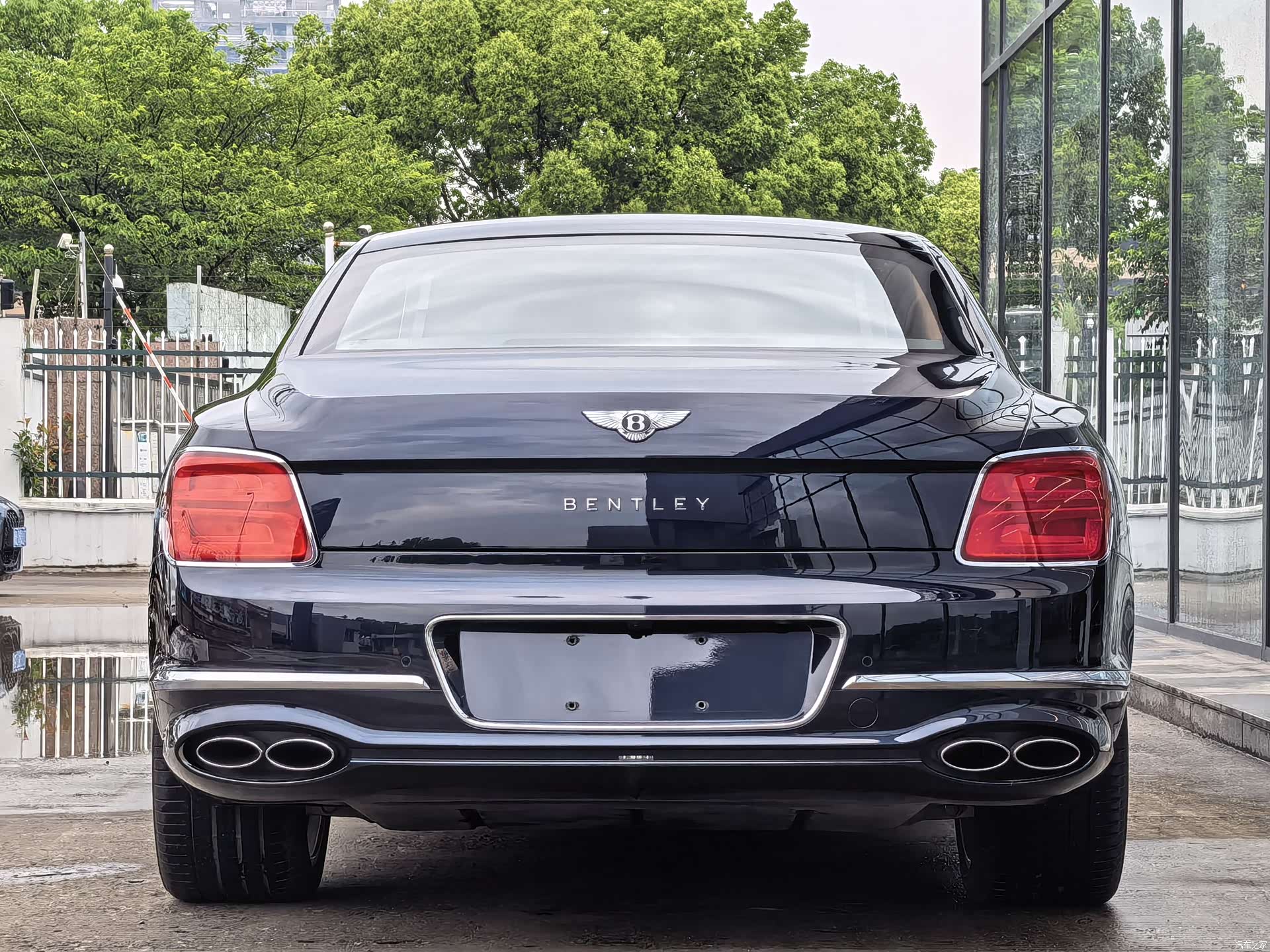 Bentley Flying Spur, 2022 все фото