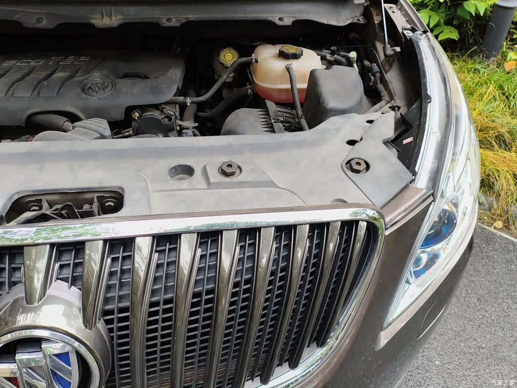 Buick GL8, 2016 22
