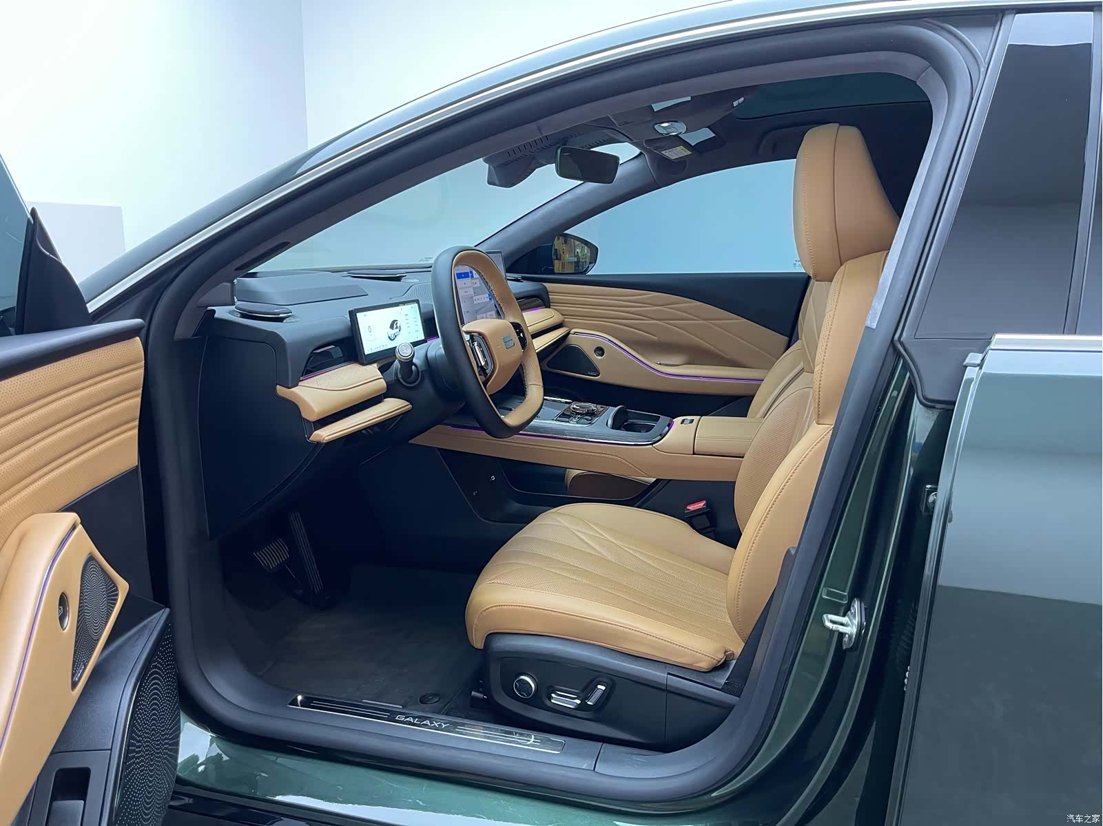 Geely 8, 2025 11
