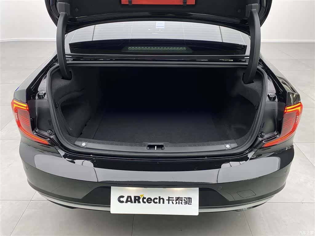 Volvo S90, 2022 29