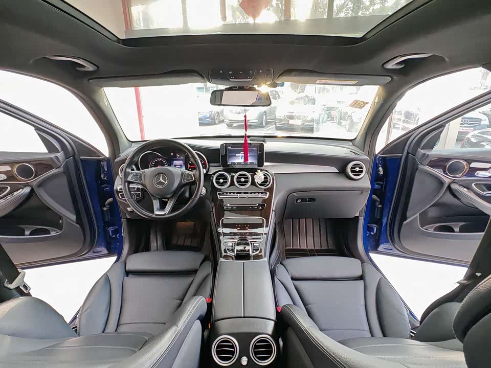 Mercedes-Benz GLC Mercedes-Benz GLC