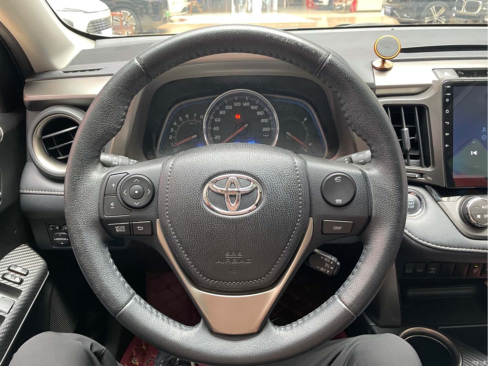 Toyota RAV4, 2014 17
