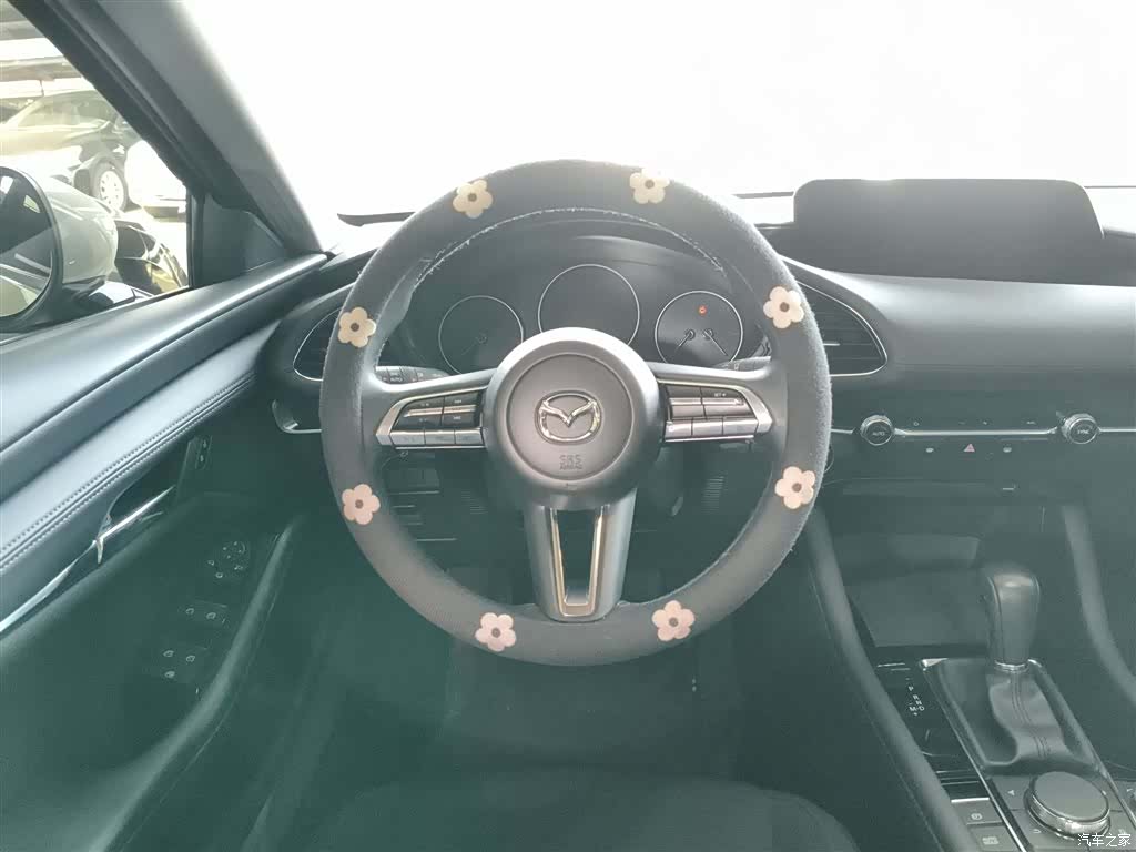 Mazda Mazda3, 2024 11