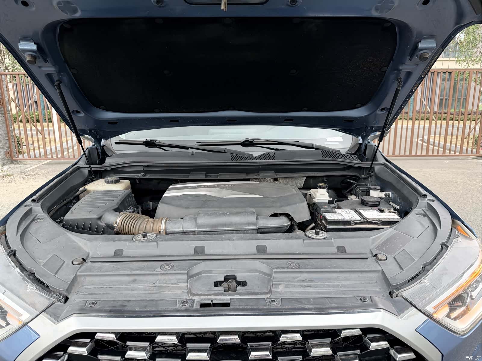 Maxus D90, 2018 16