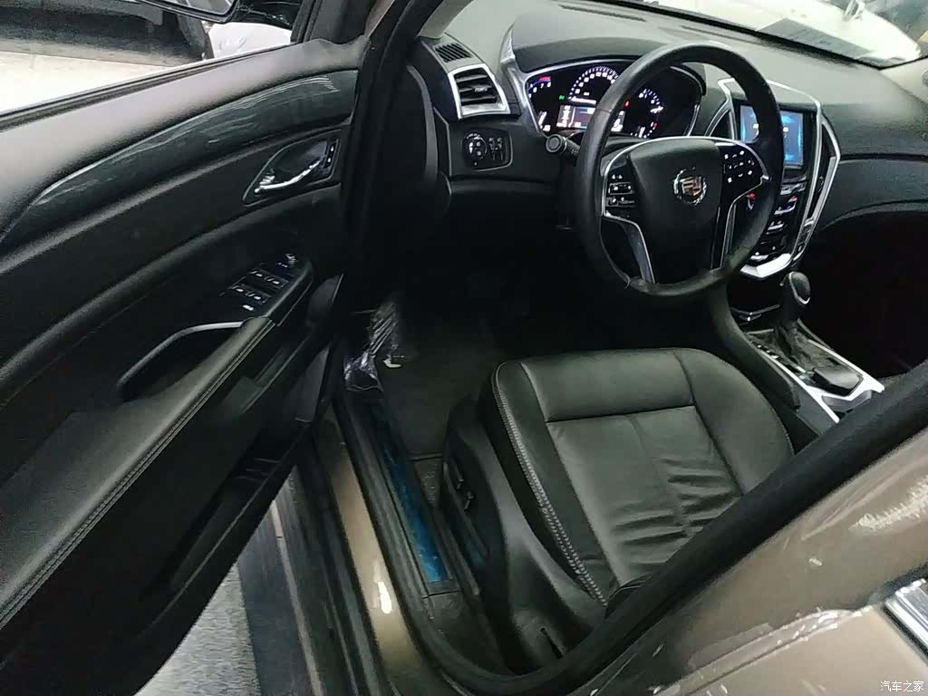 Cadillac SRX, 2015 13