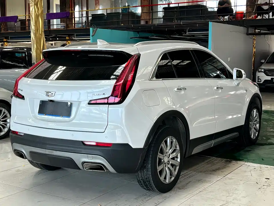 Cadillac XT4