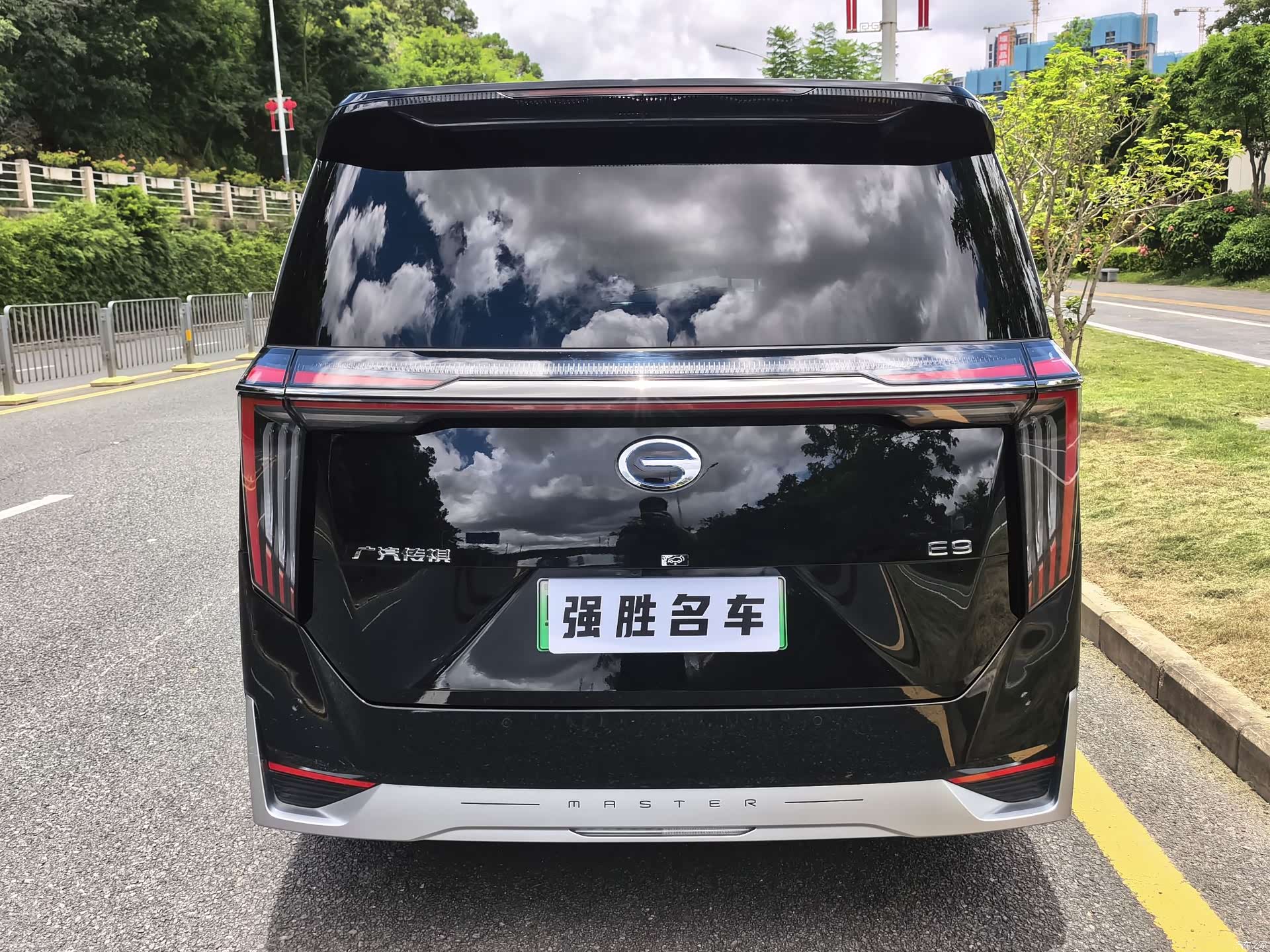Trumpchi E9, 2024 16