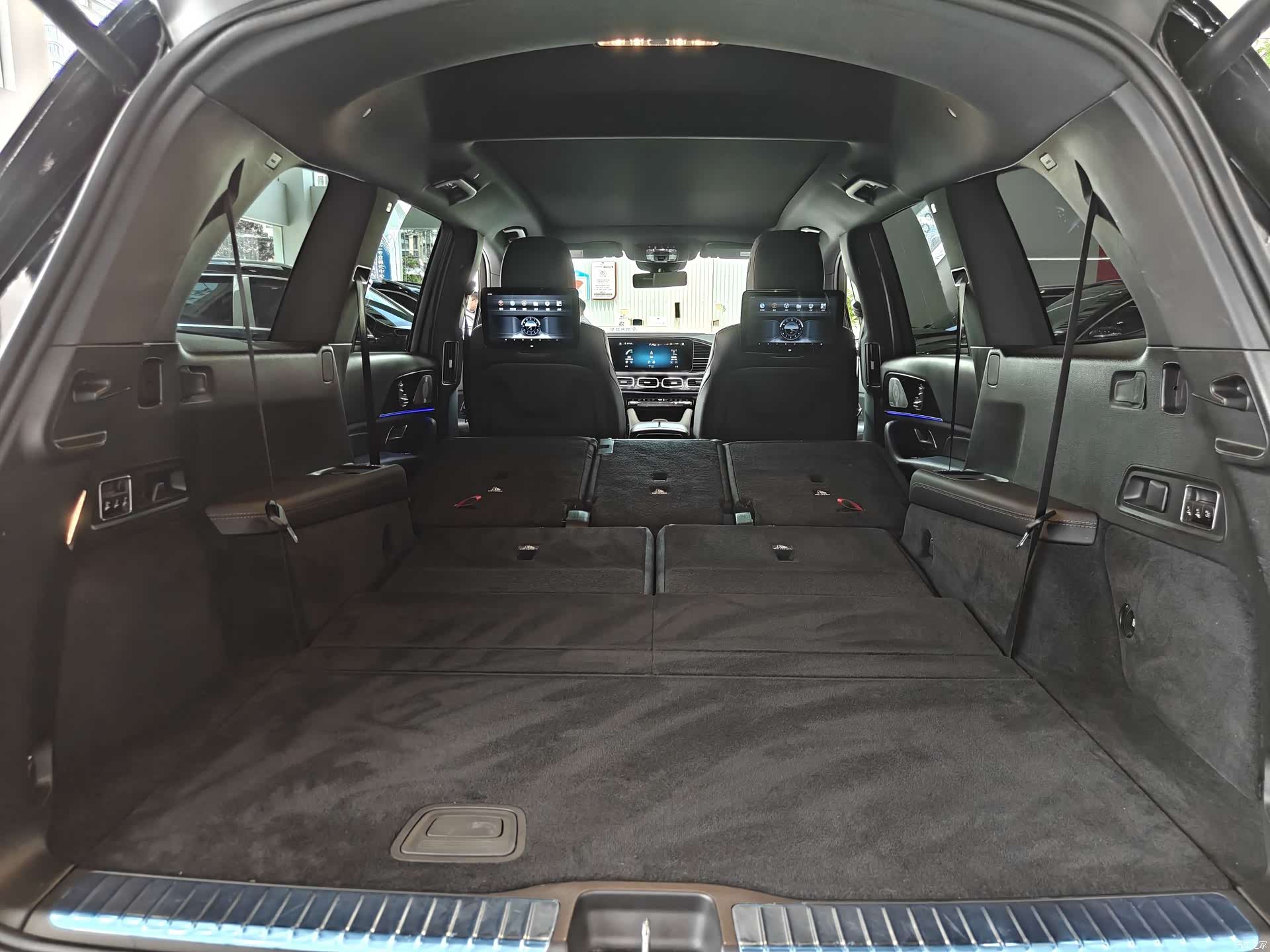 Mercedes-Benz GLS, 2021 23