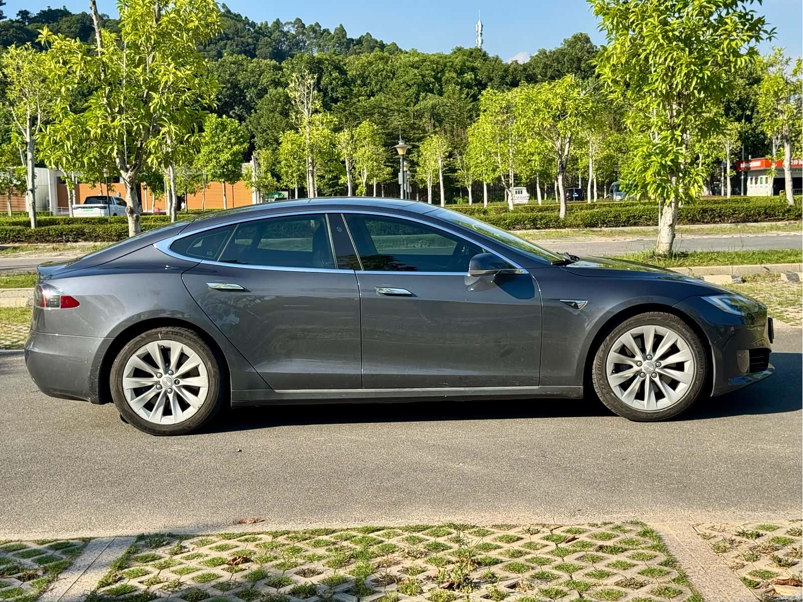 Tesla Model S, 2017 19