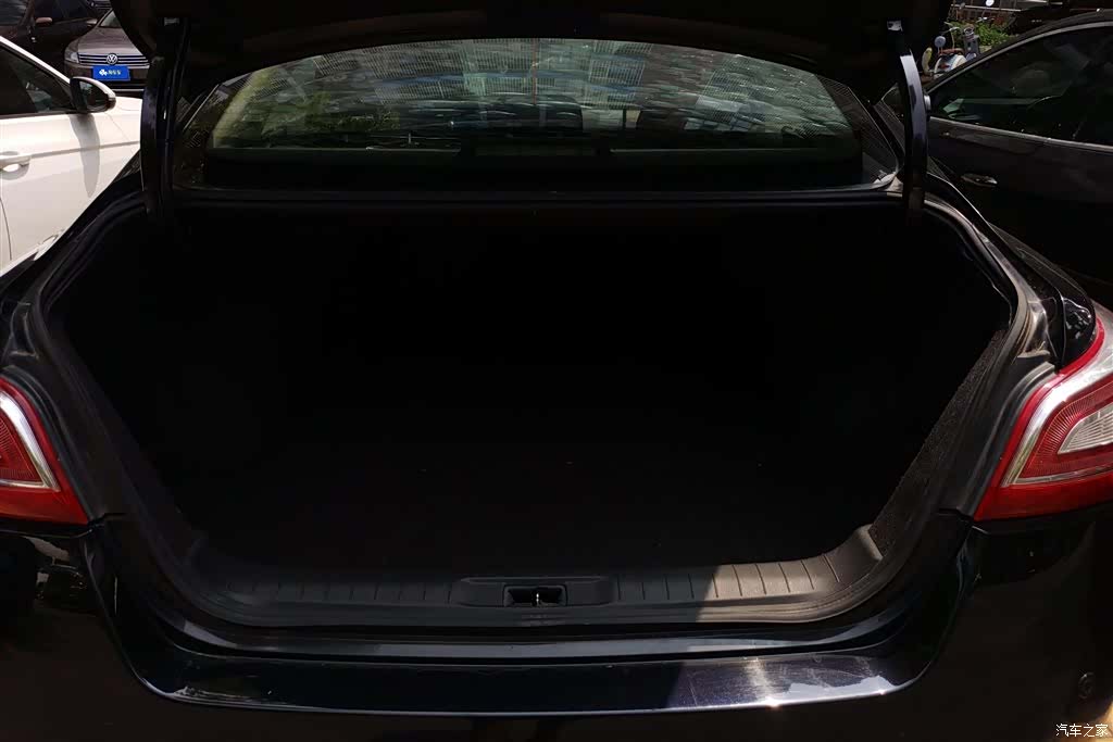 Nissan Teana, 2013 4