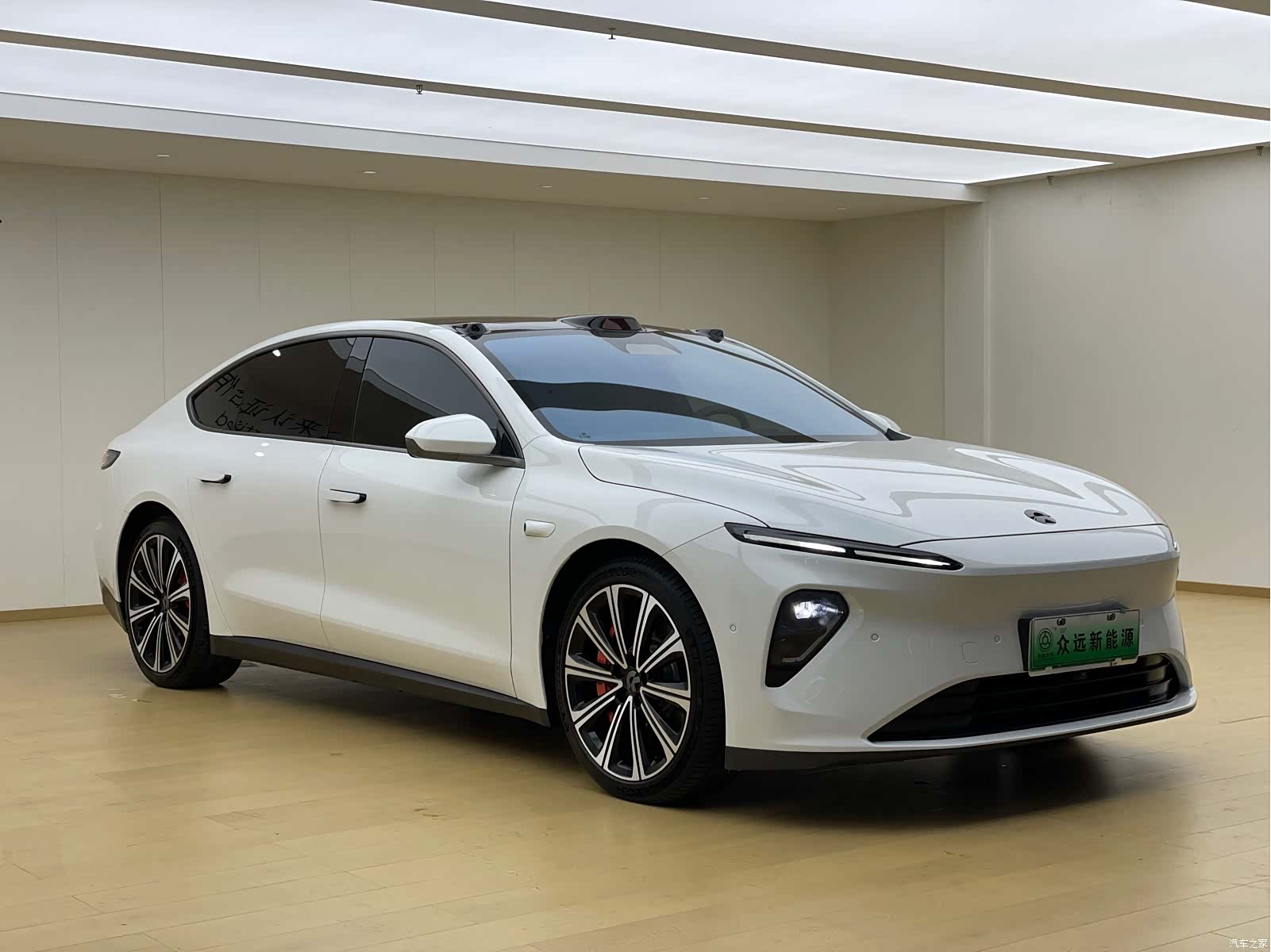 NIO ET7, 2024 4