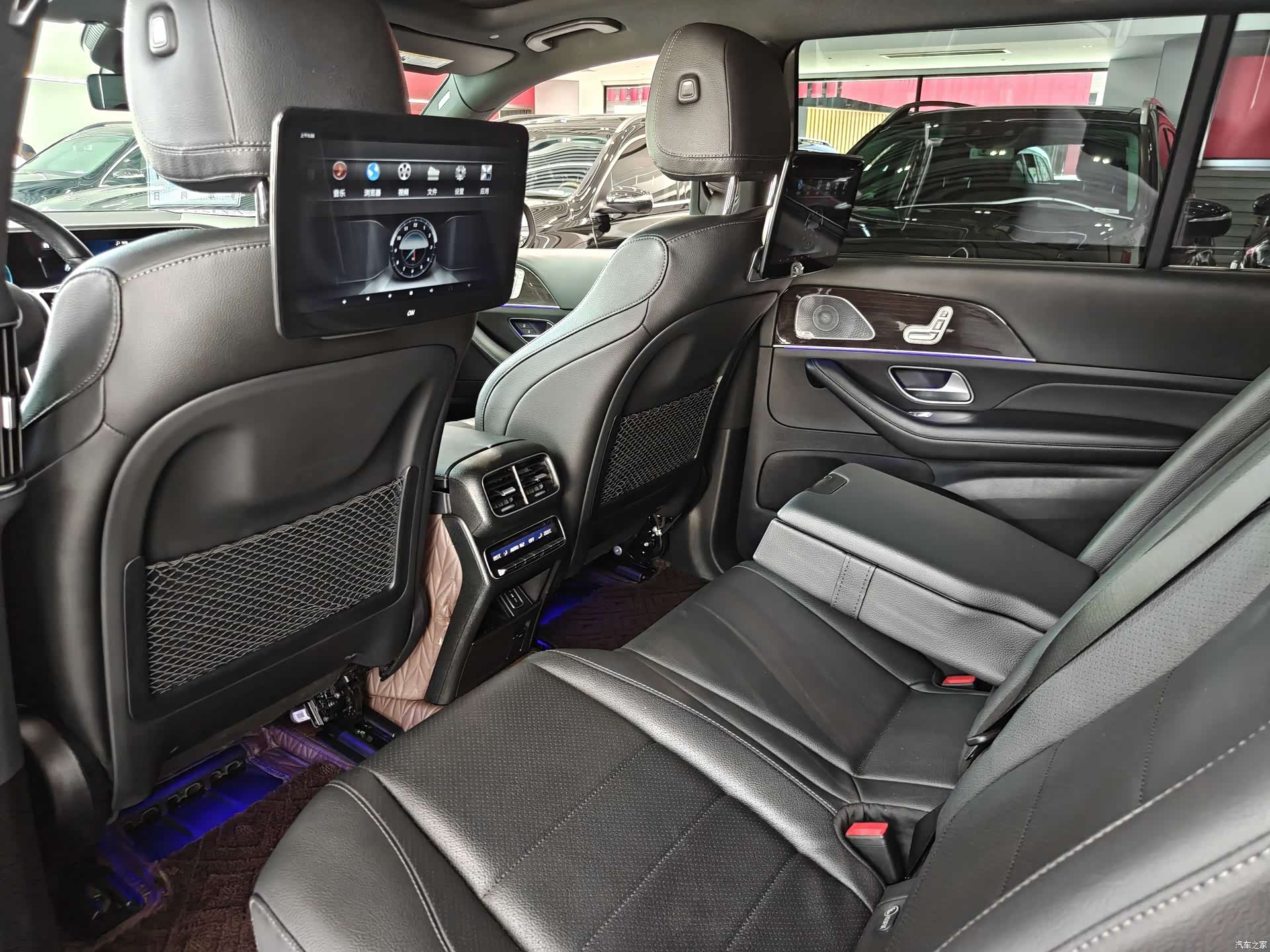 Mercedes-Benz GLS, 2021 14