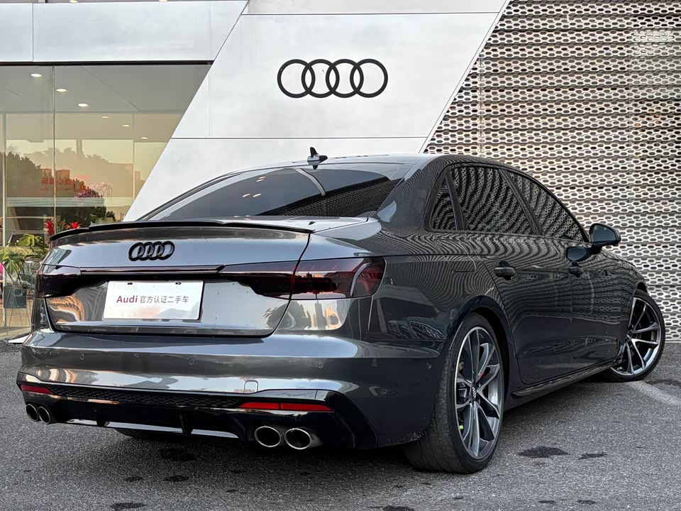 Audi A4L