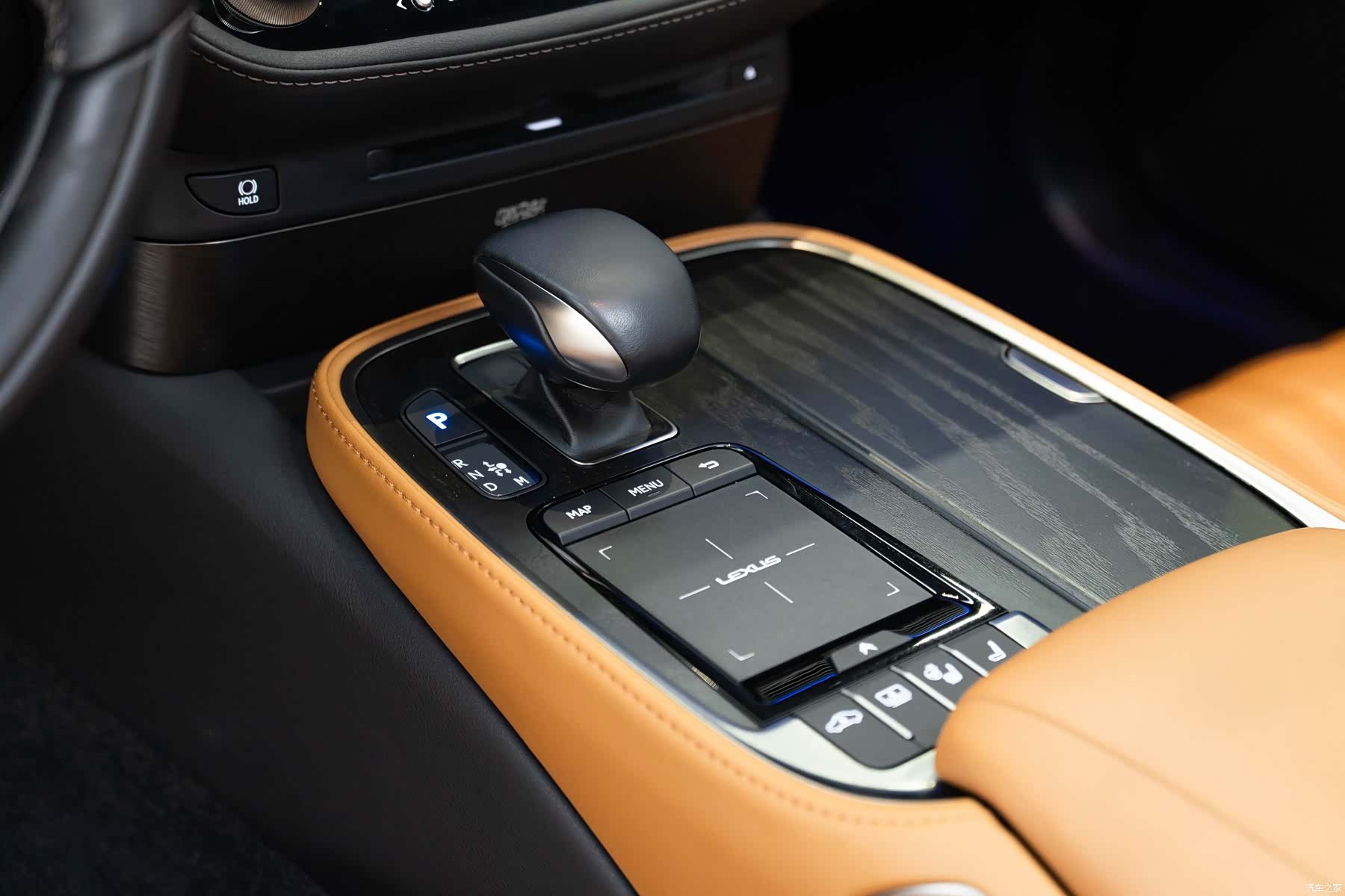 Lexus LS, 2021 15