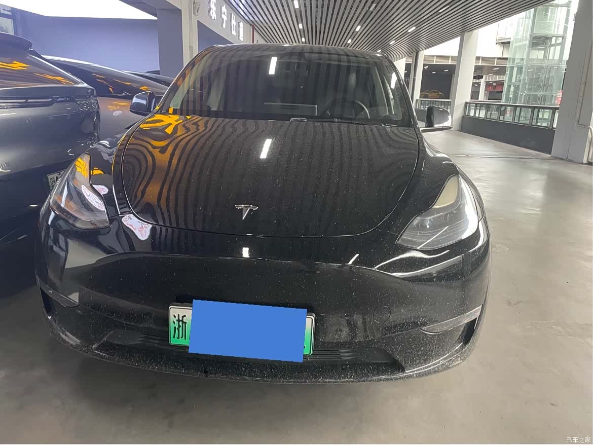 Tesla Model Y, 2022 2