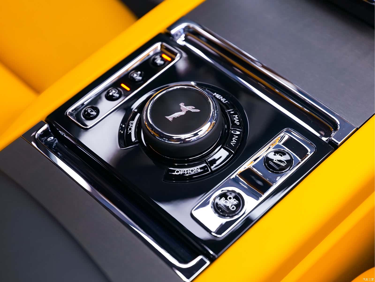 Rolls-Royce Cullinan, 2023 19