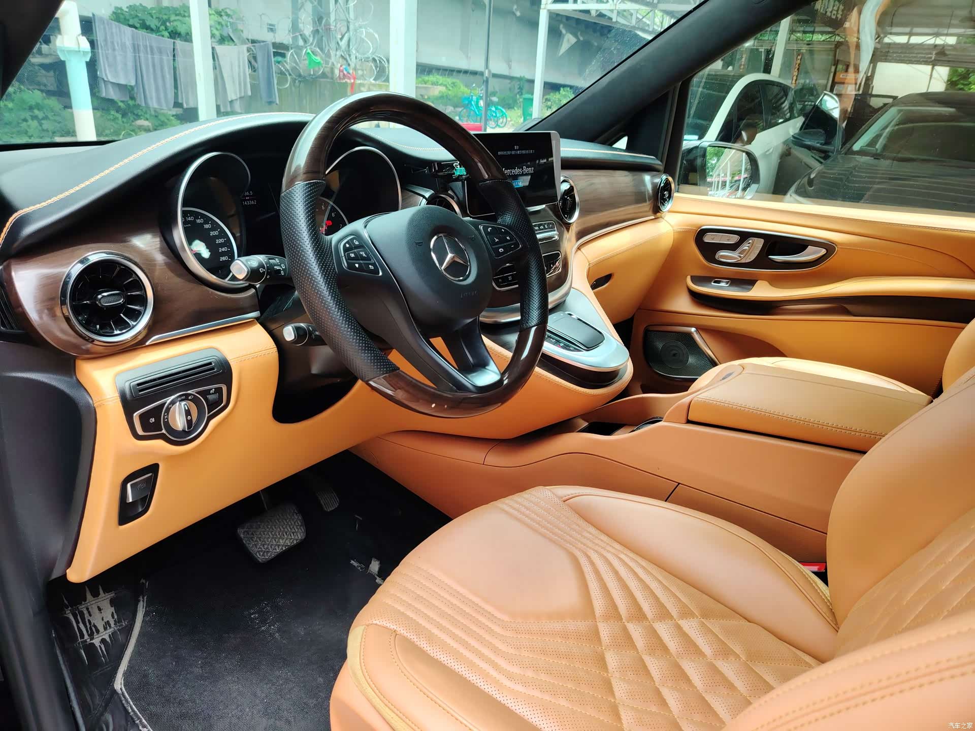 Mercedes-Benz V-Class, 2022 7