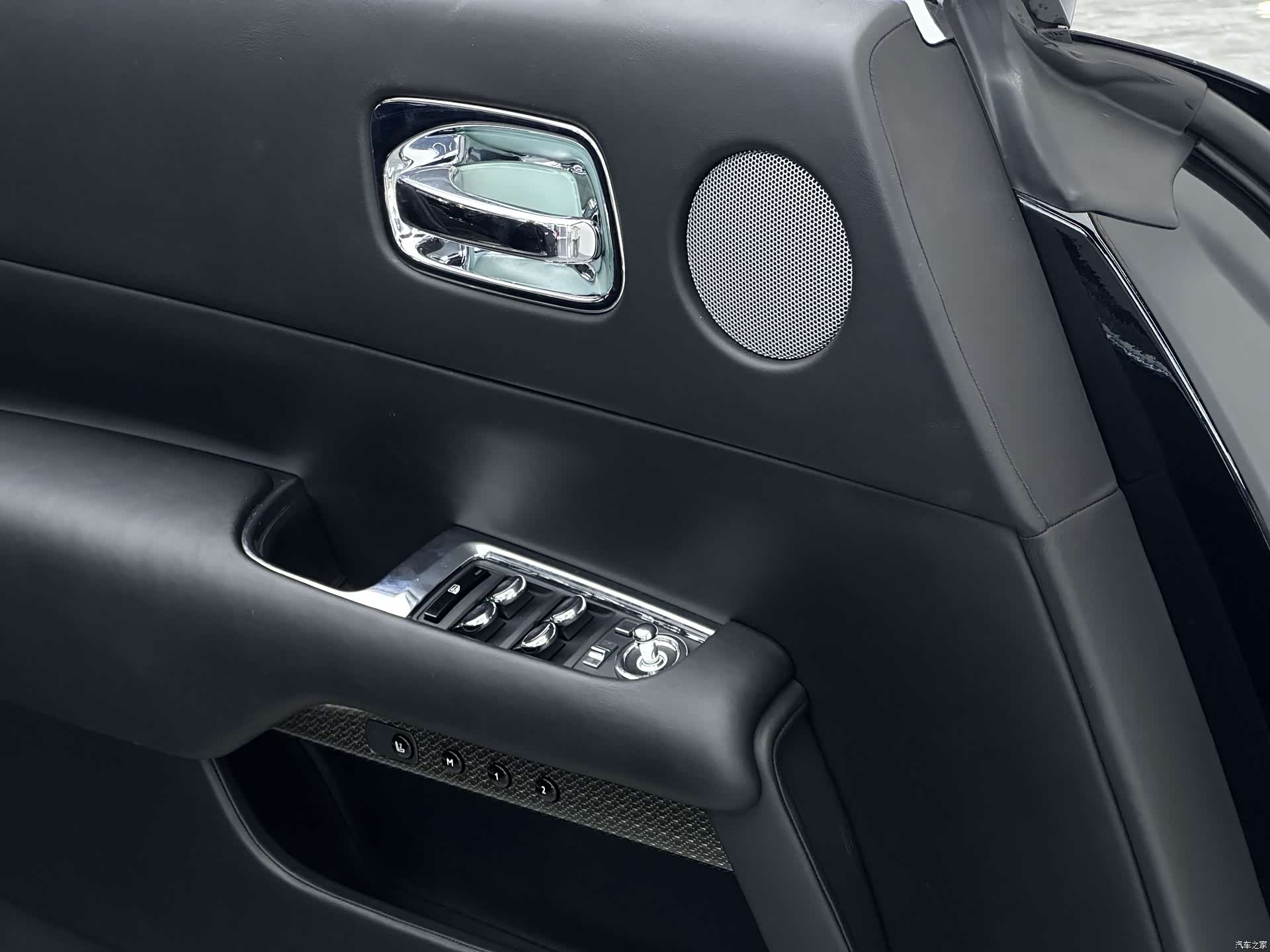Rolls-Royce Wraith, 2017 21