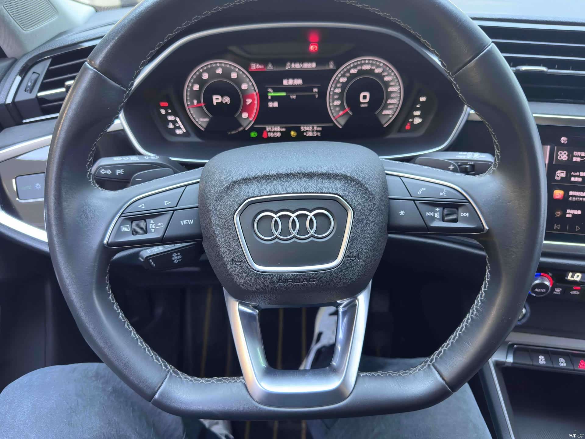 Audi Q3, 2023 14
