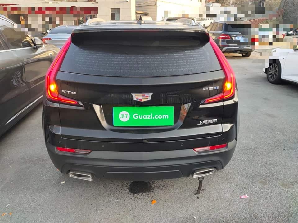 Cadillac XT4