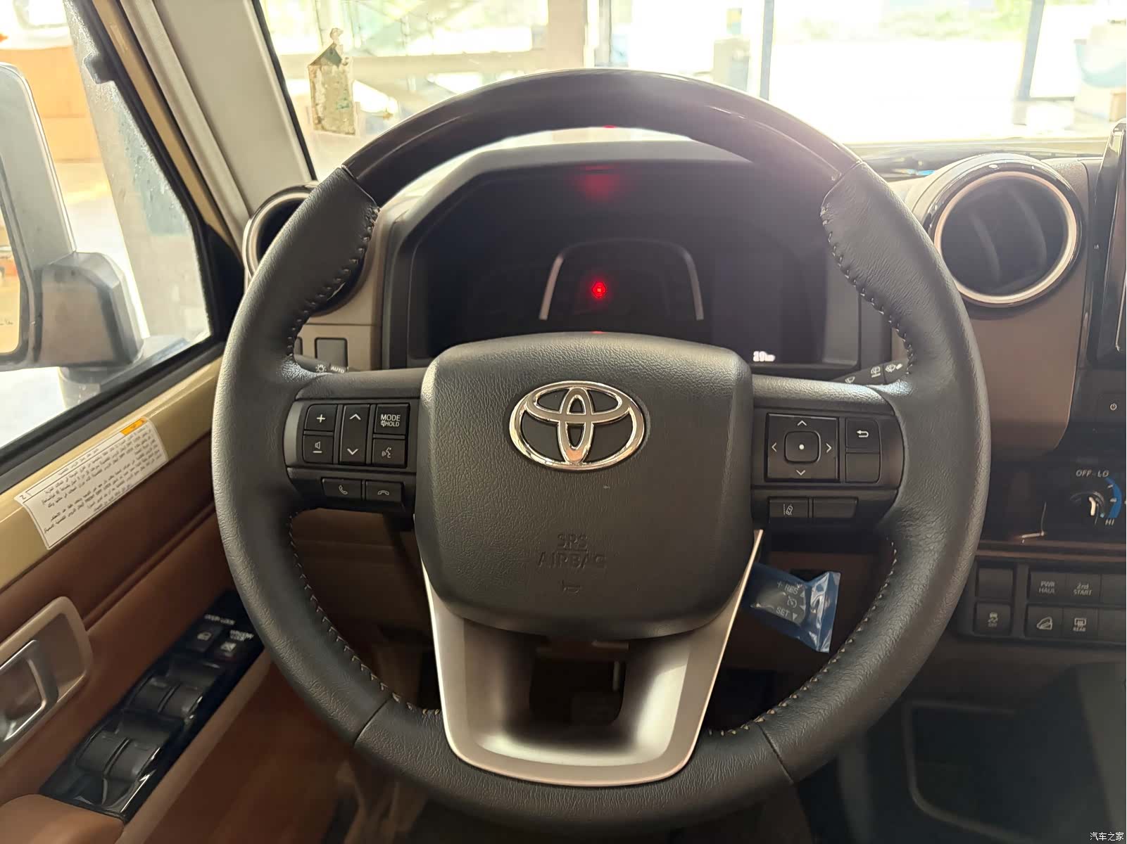 Toyota Land Cruiser, 1900 16